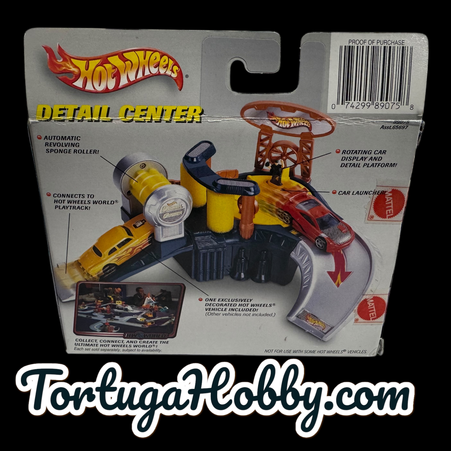 2001 Hot Wheels Detail Center with Diecast Yellow Car with Flames