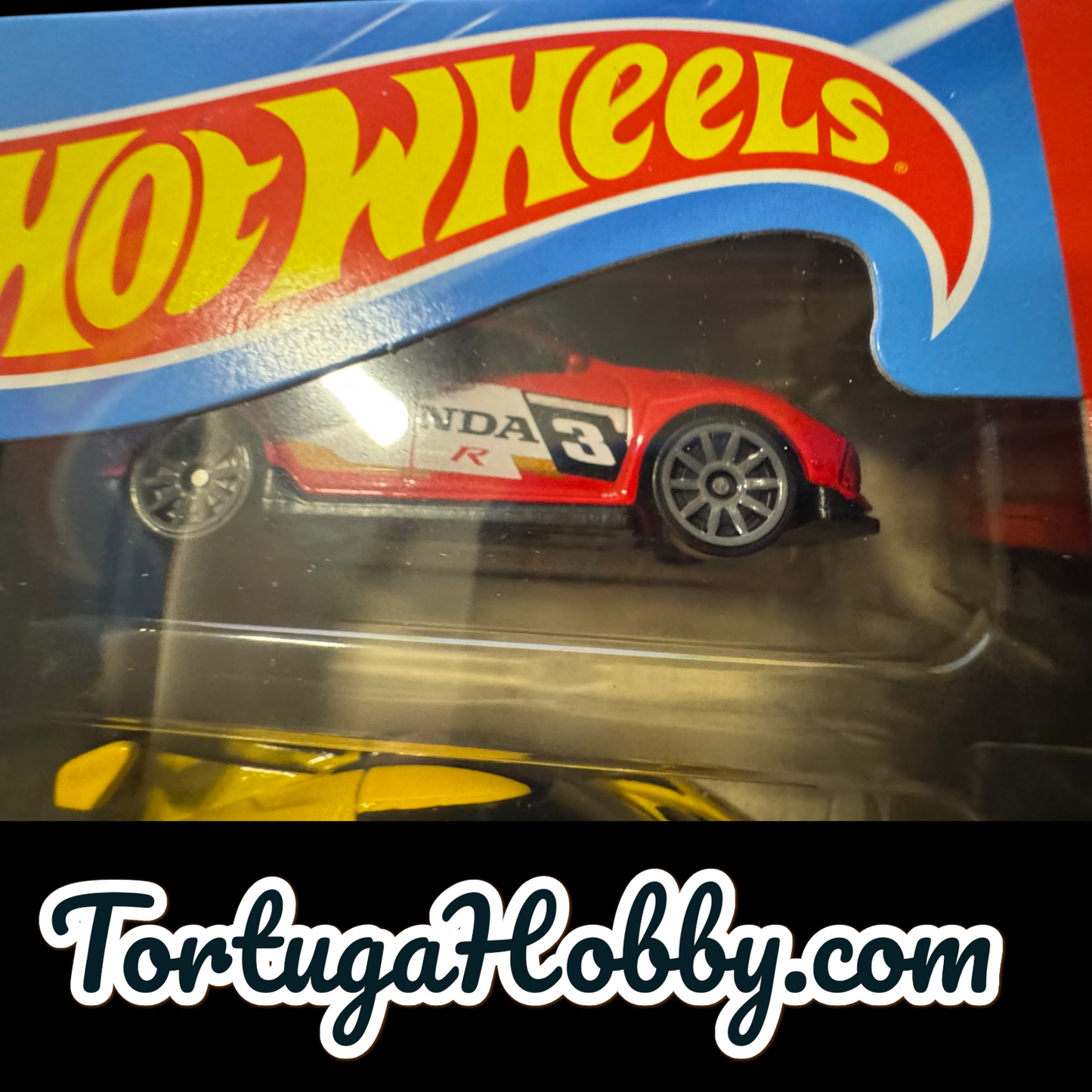 2025 - Hot Wheels 8 - Eight Car Gift Set With Porsche 911