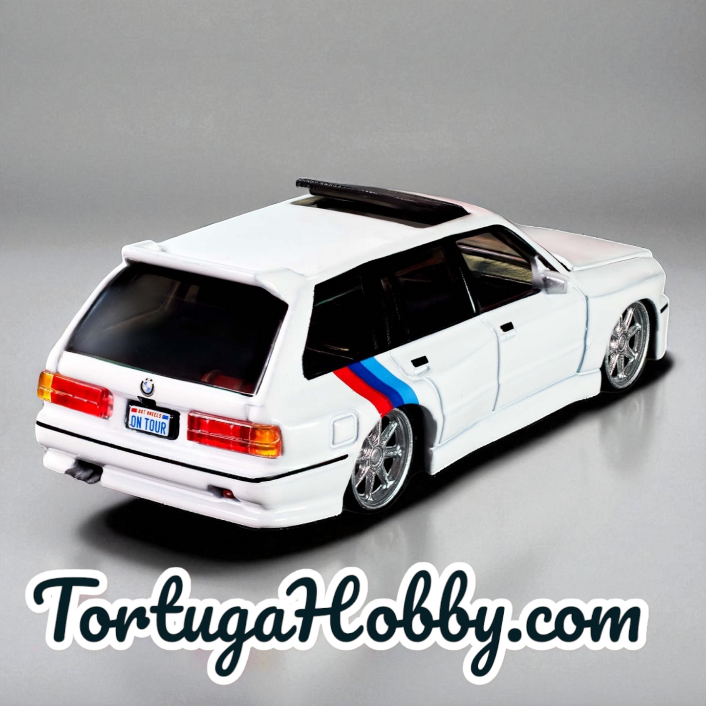 Hot Wheels Elite 64 1990 BMW 318i Touring E30 Wagon Touring