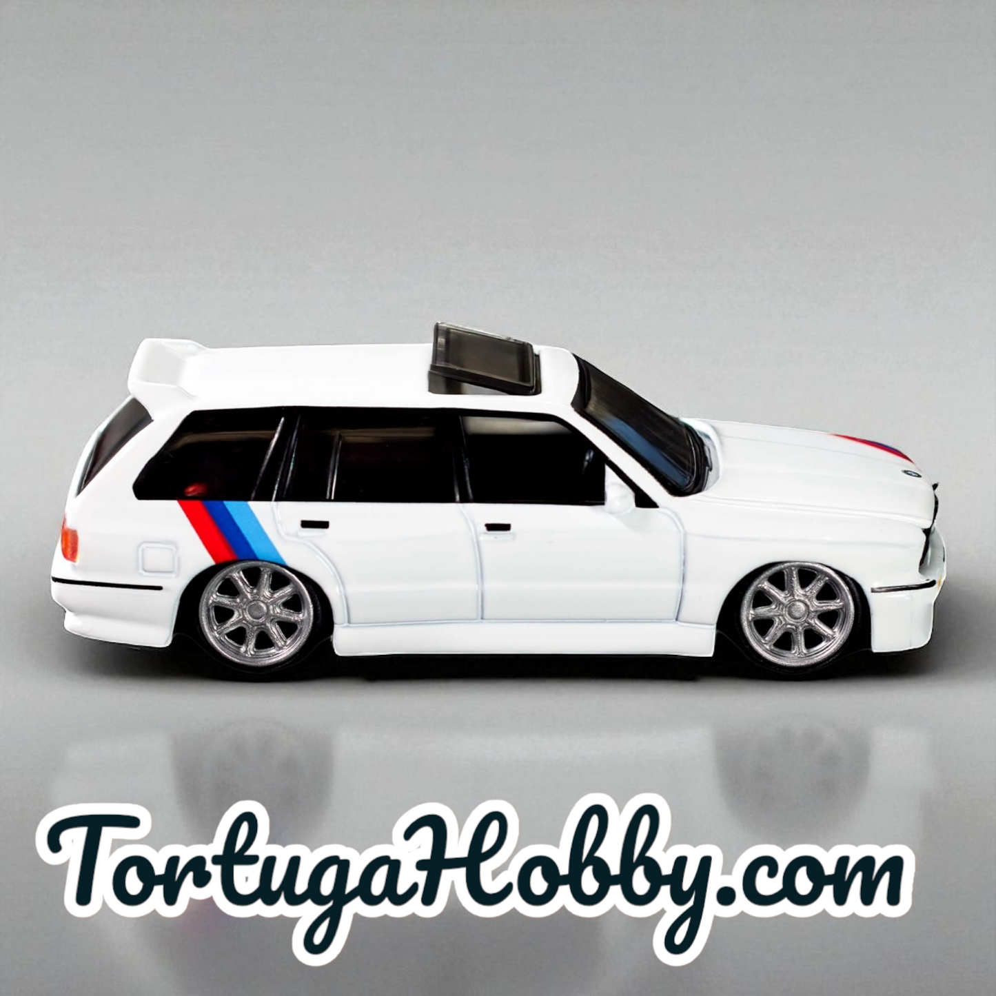 Hot Wheels Elite 64 1990 BMW 318i Touring E30 Wagon Touring