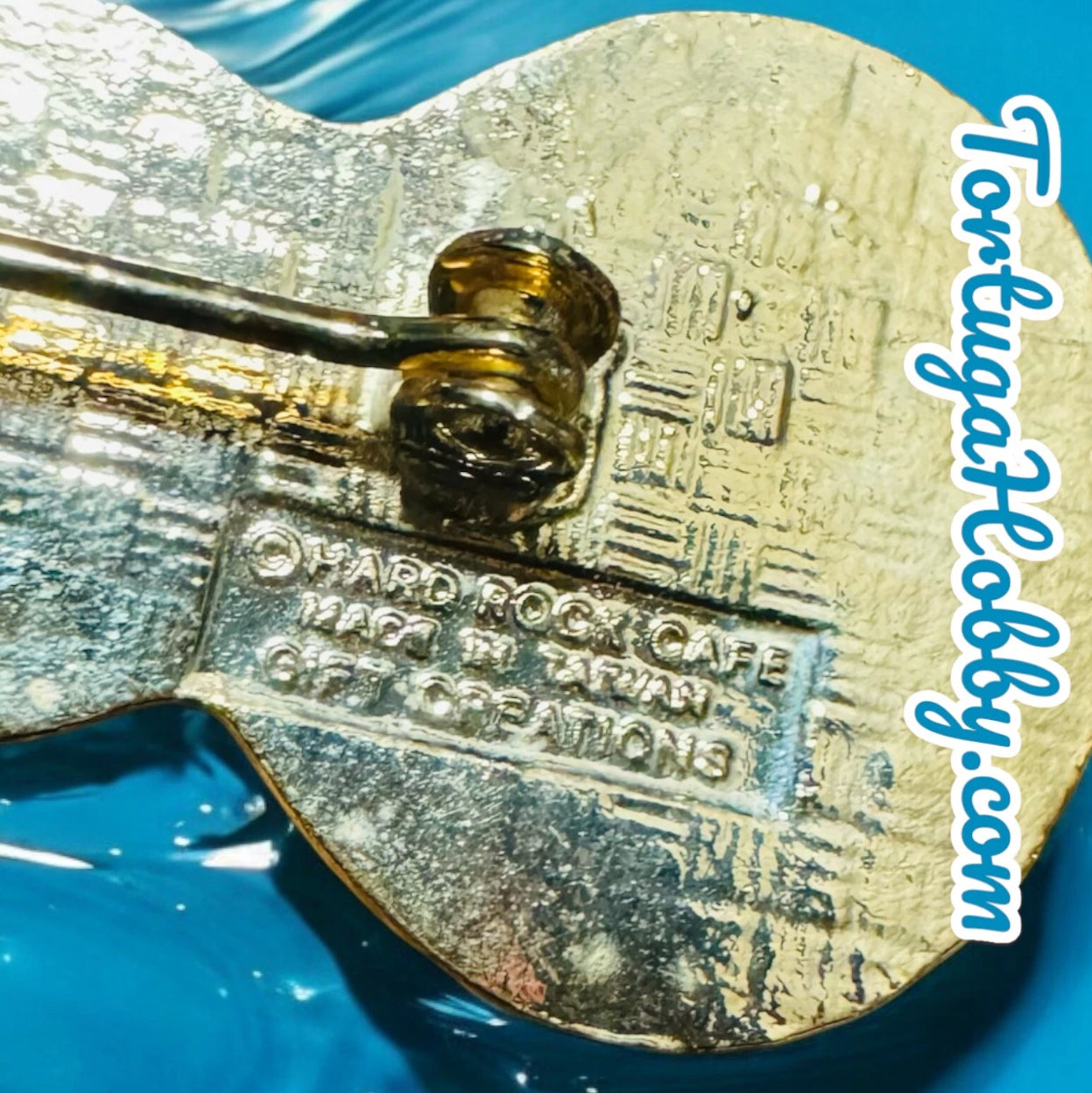 1987 - Hard Rock Cafe - Maui - Classic Guitar Pin - Maui HRC is Now Closed!