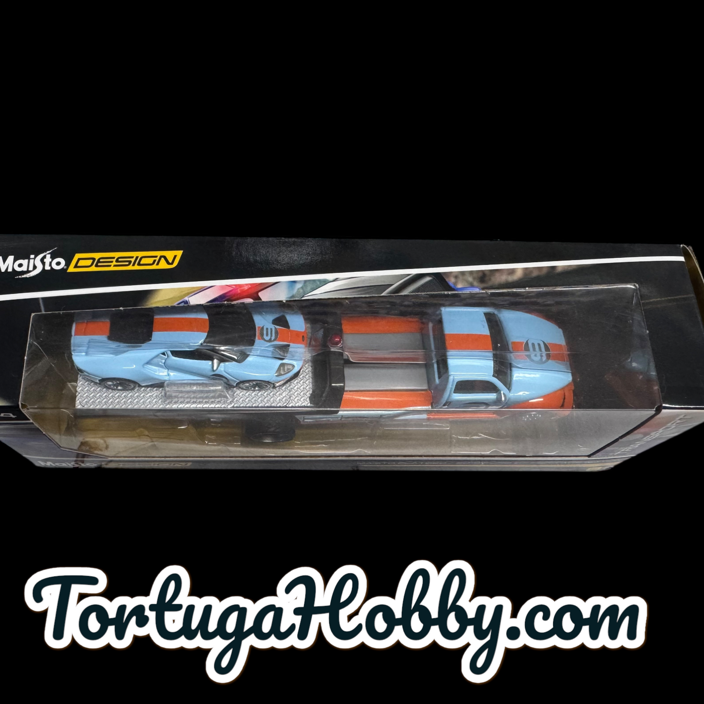 2021 - Maisto Design - 2019 Ford GT Heritage Edition on Flatbed