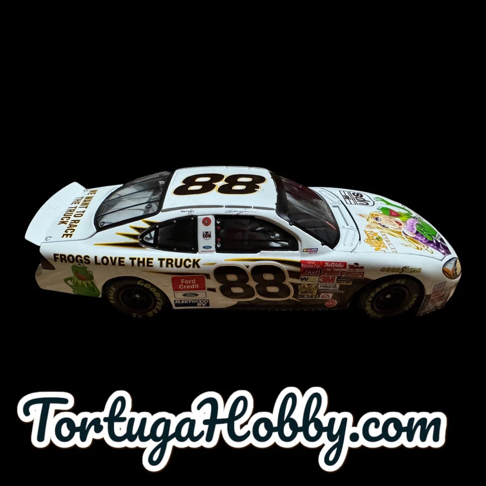 2002 Dale Jarrett #88 1:24 Scale Action Elite Muppets 25 Anniversary
