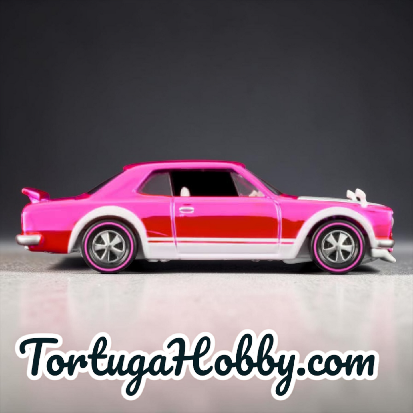 2026 - Hot Wheels RLC Exclusive 1972 Skyline H/T 2000GT-R Pink Spectraflame