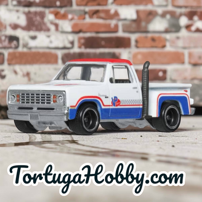2026 - Hot Wheels Boulevard - 1978 Dodge Lil Red Express Truck Camion