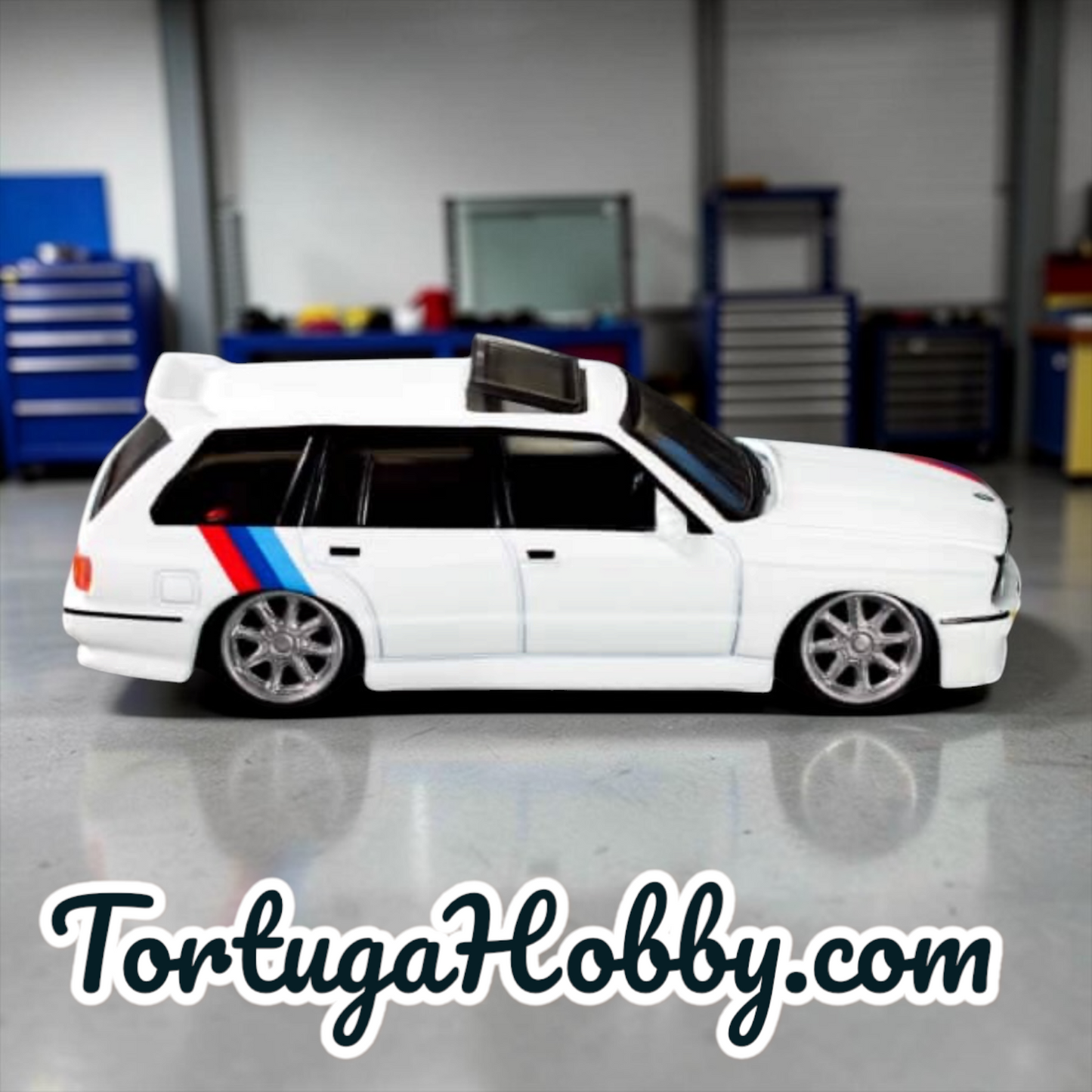 2025 - Hot Wheels - Elite 64 - BMW 318i Touring