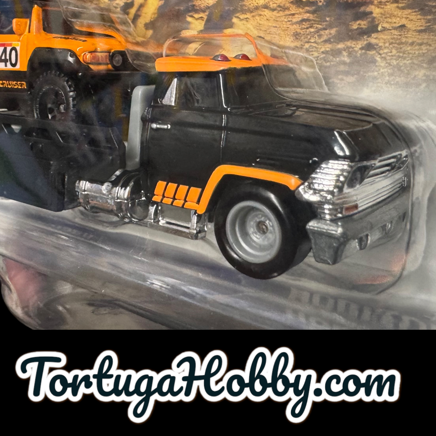 2025 - Hot Wheels - Transporter - Horizon Hauler & FJ Cruiser