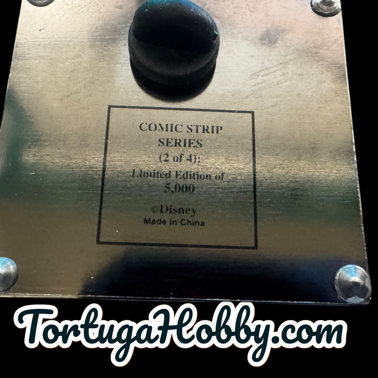 2001 - Walt Disney Collectible Comic Strip Pins - Set Of 4.