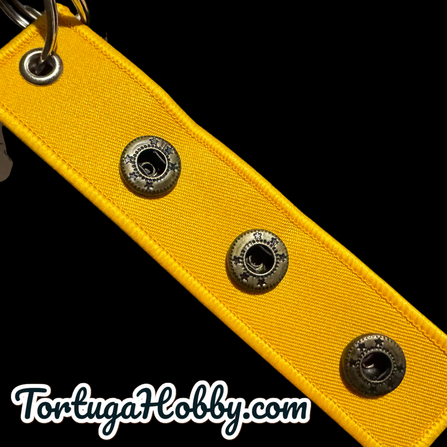 Aoha Keychains - Be Unique With Interchangeable Buttons