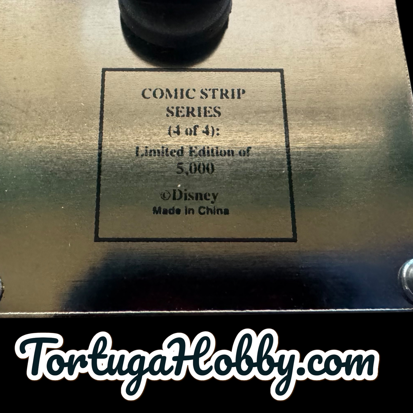 2001 - Walt Disney Collectible Comic Strip Pins - Set Of 4.