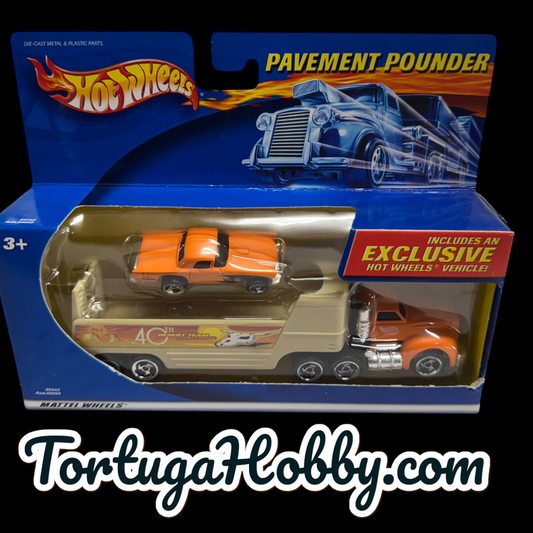 2000 Hot Wheels - Pavement Pounder 40th Desert Team Challenge Cab Trailer Car