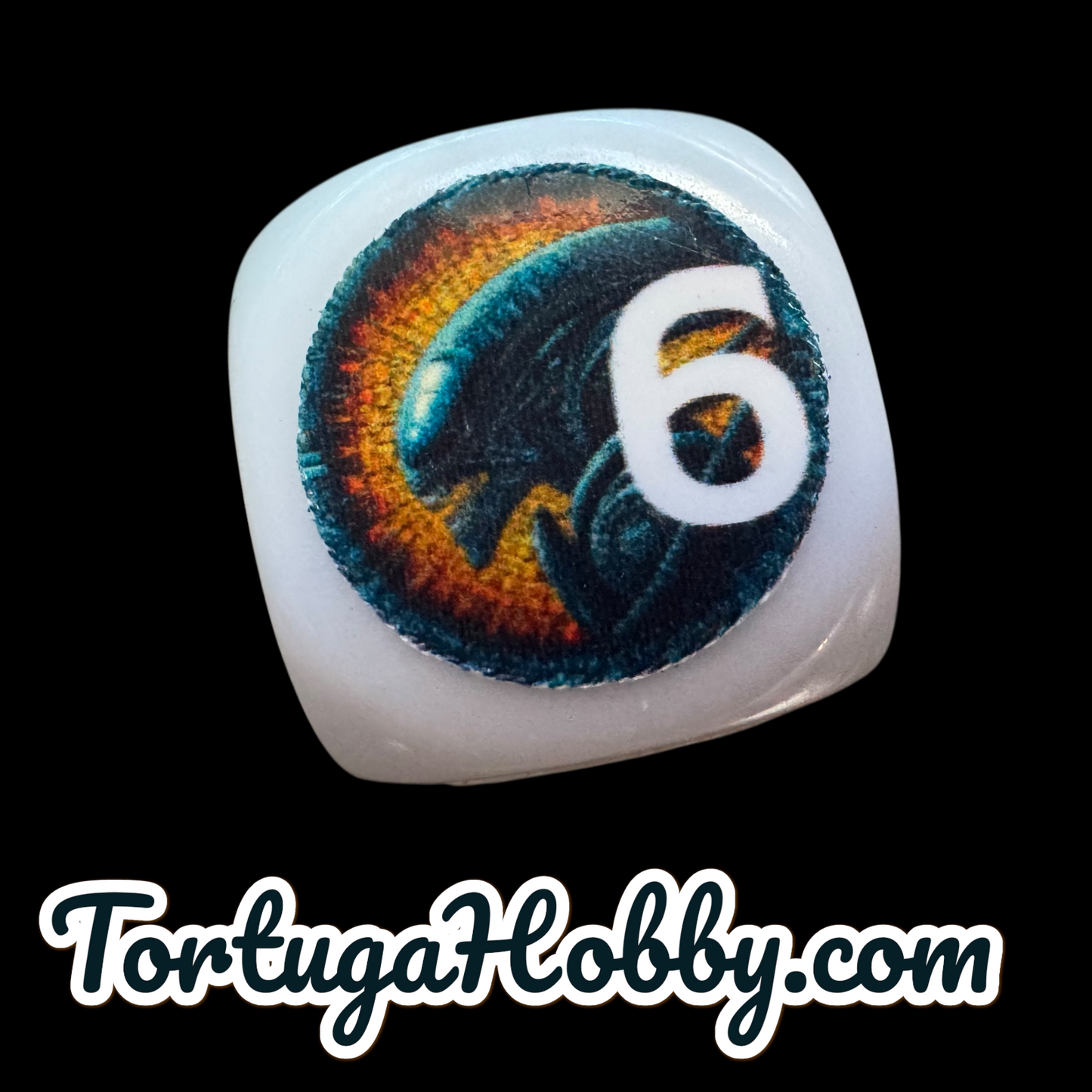 Xenomorph D6 Set - Includes 2 D6 Dice In Glass Vial