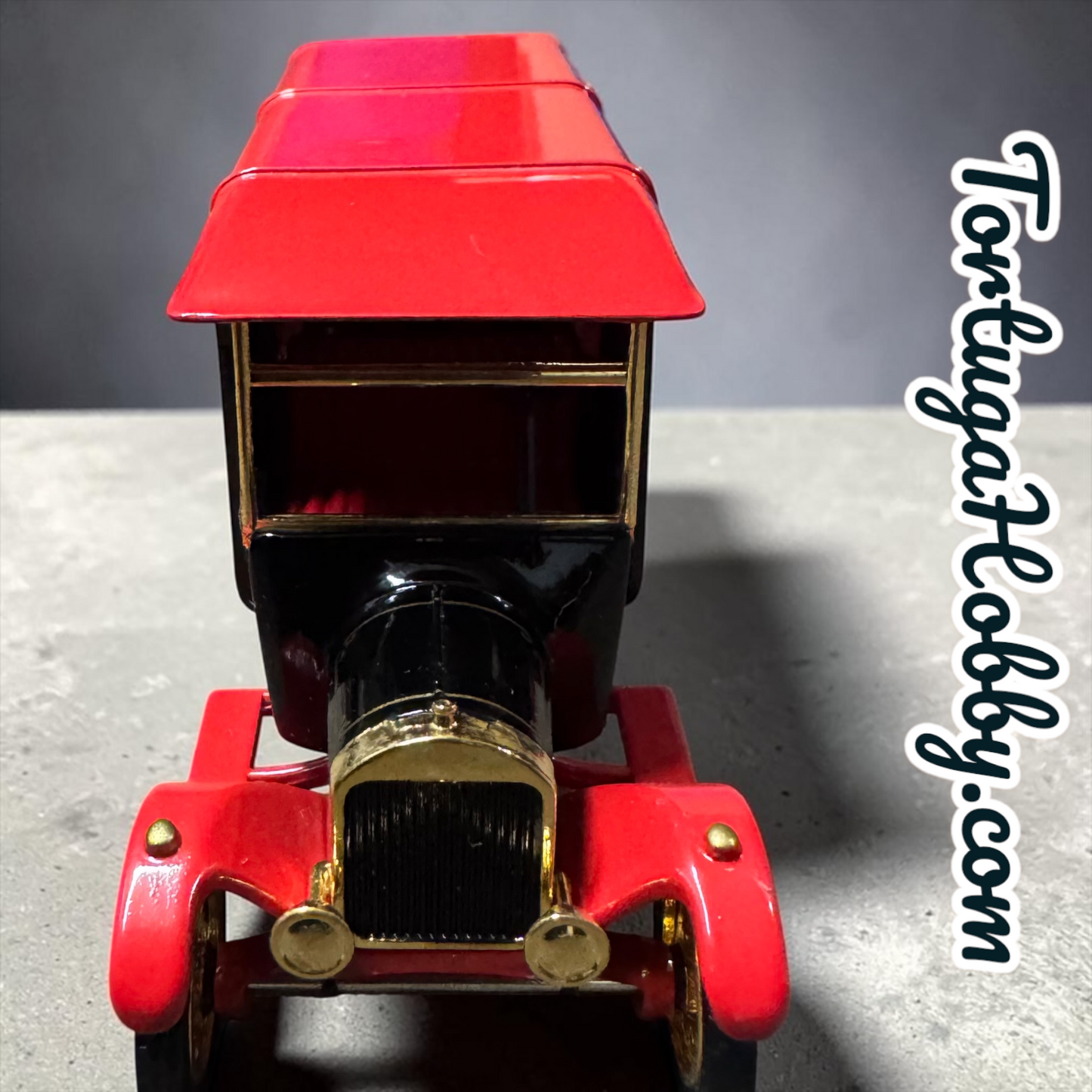 1999 - Matchbox Collectors Guild 1926 Ford Model TT Van (Model #YYM38030