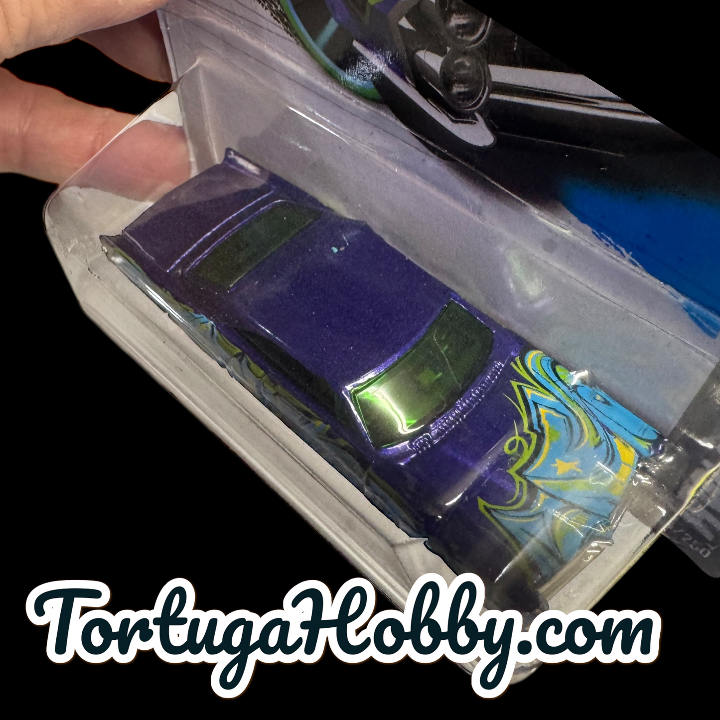 2013 -  Hot Wheels Mainline - 1965 Pontiac Bonneville - Hot Wheels City