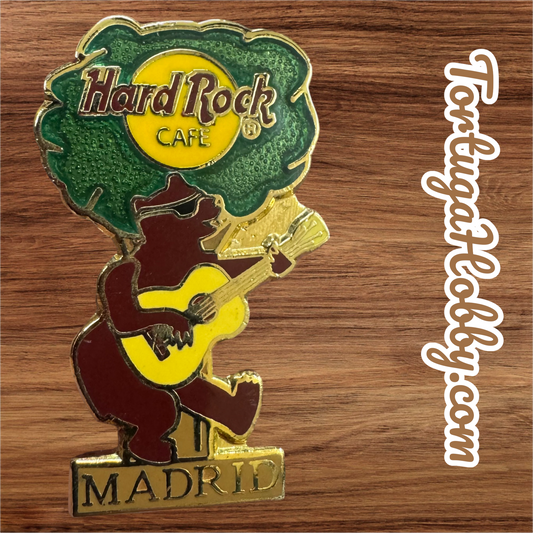 1995 - Vintage Hard Rock Cafe - Madrid - Bear and Strawberry Tree