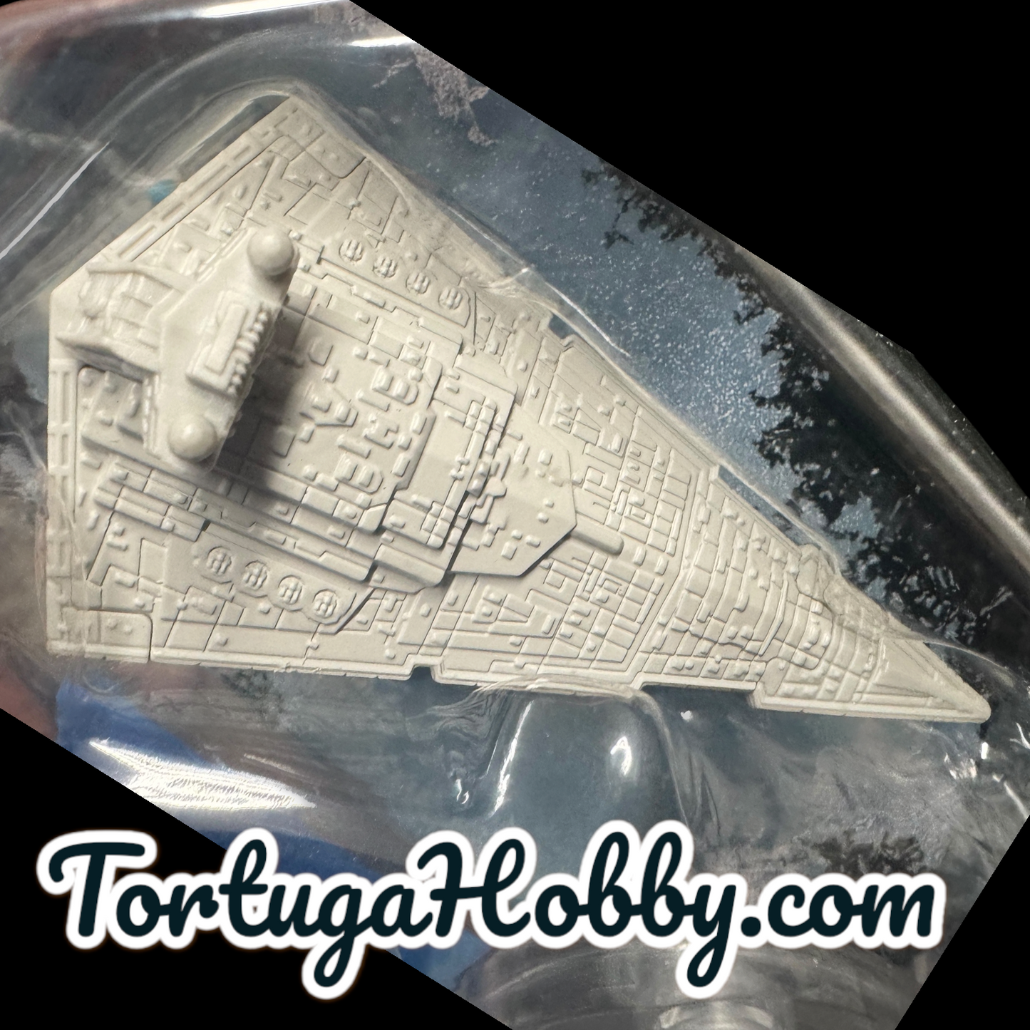 2016 - Hot Wheels Star Wars Starships - Star Destroyer  w/Flight Stand