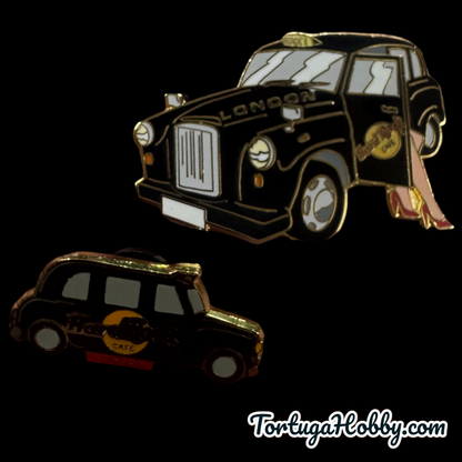 2002 - Hard Rock Cafe - London - Black Taxi 2 Pins