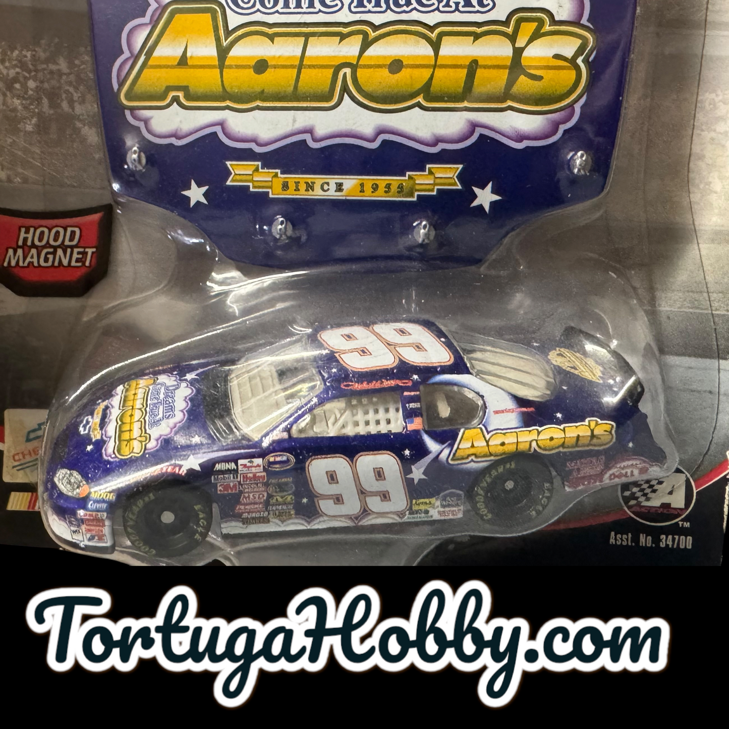 2005 - Winners Circle - Aaron’s Michael Waltrip #99 Dream machine W/Magnet
