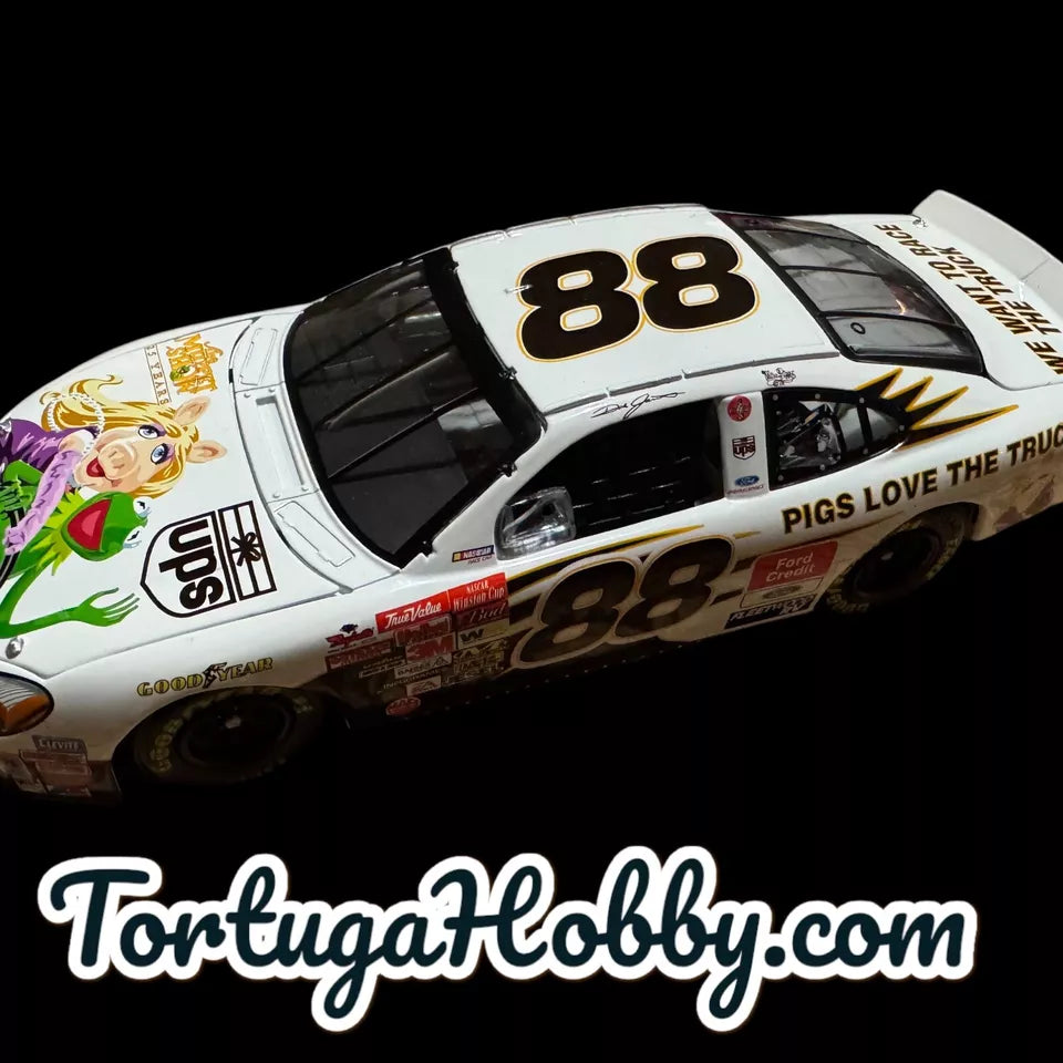 2002 Dale Jarrett #88 1:24 Scale Action Elite Muppets 25 Anniversary